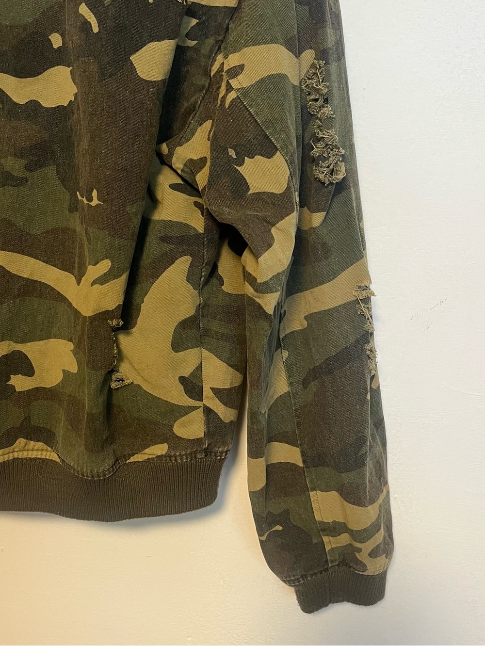 FASHION NOVA Camo Distressed Bomber Jacket - Size XS - - Picture 13 of 15